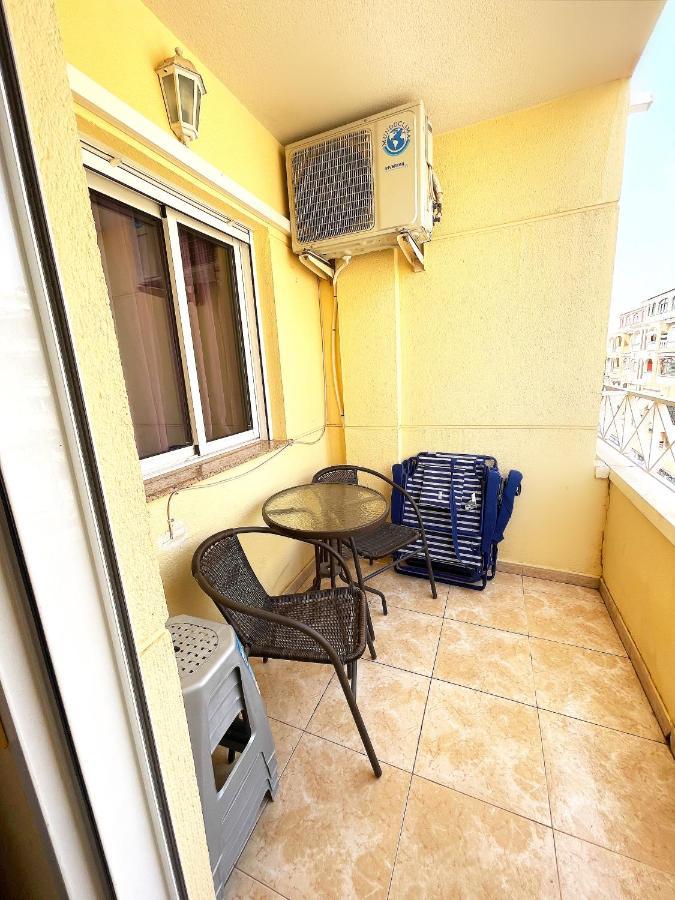 Daniela Apartament Torrevieja Eksteriør billede