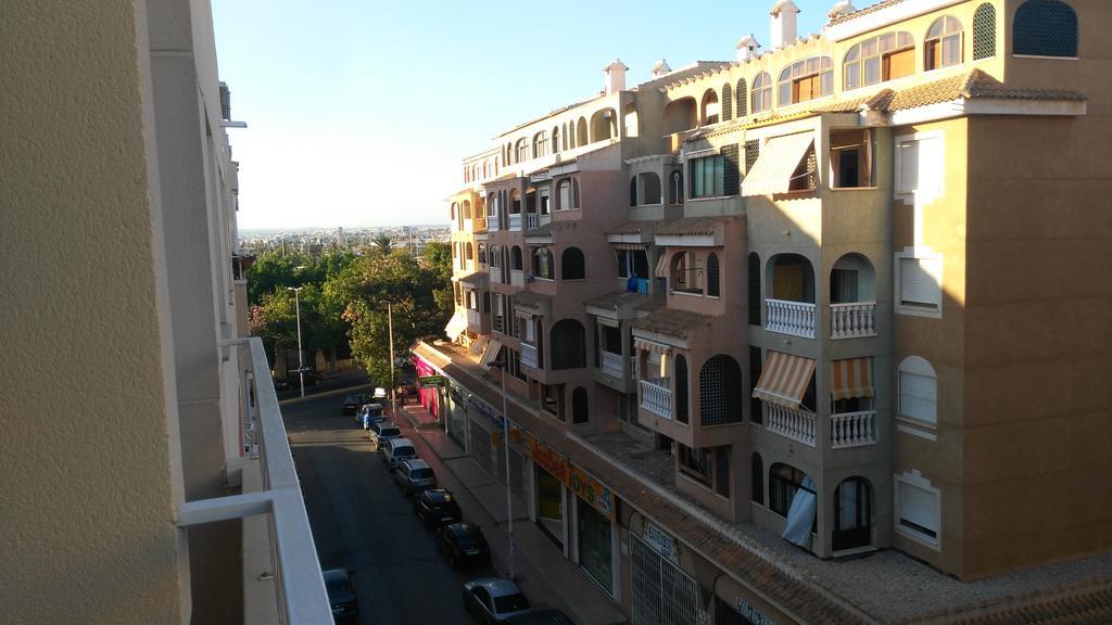 Daniela Apartament Torrevieja Eksteriør billede