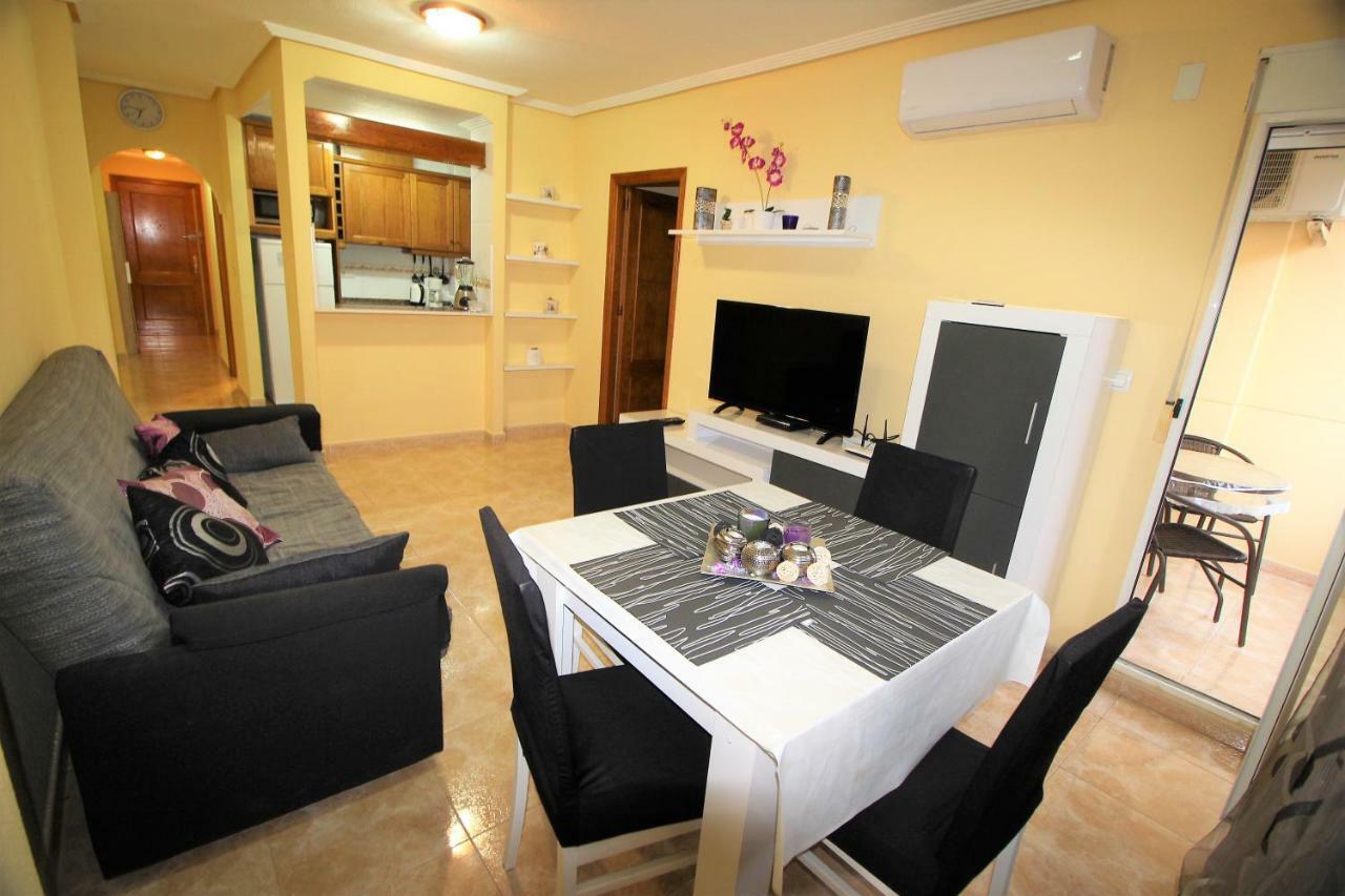 Daniela Apartament Torrevieja Eksteriør billede