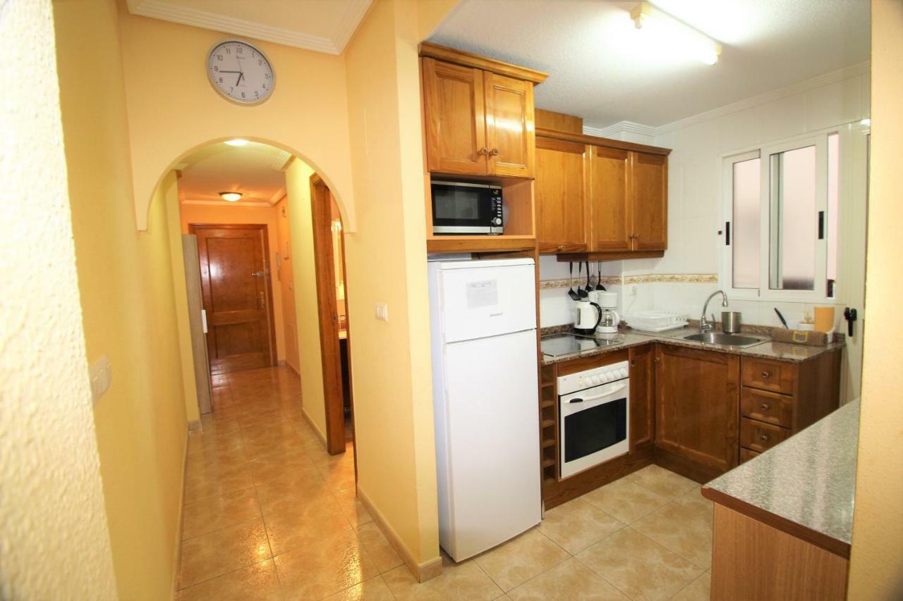 Daniela Apartament Torrevieja Eksteriør billede