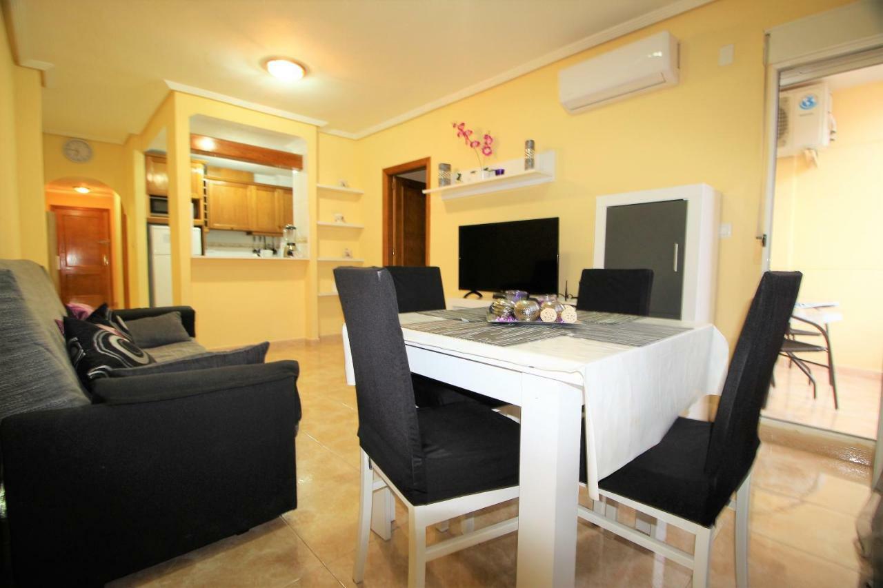 Daniela Apartament Torrevieja Eksteriør billede